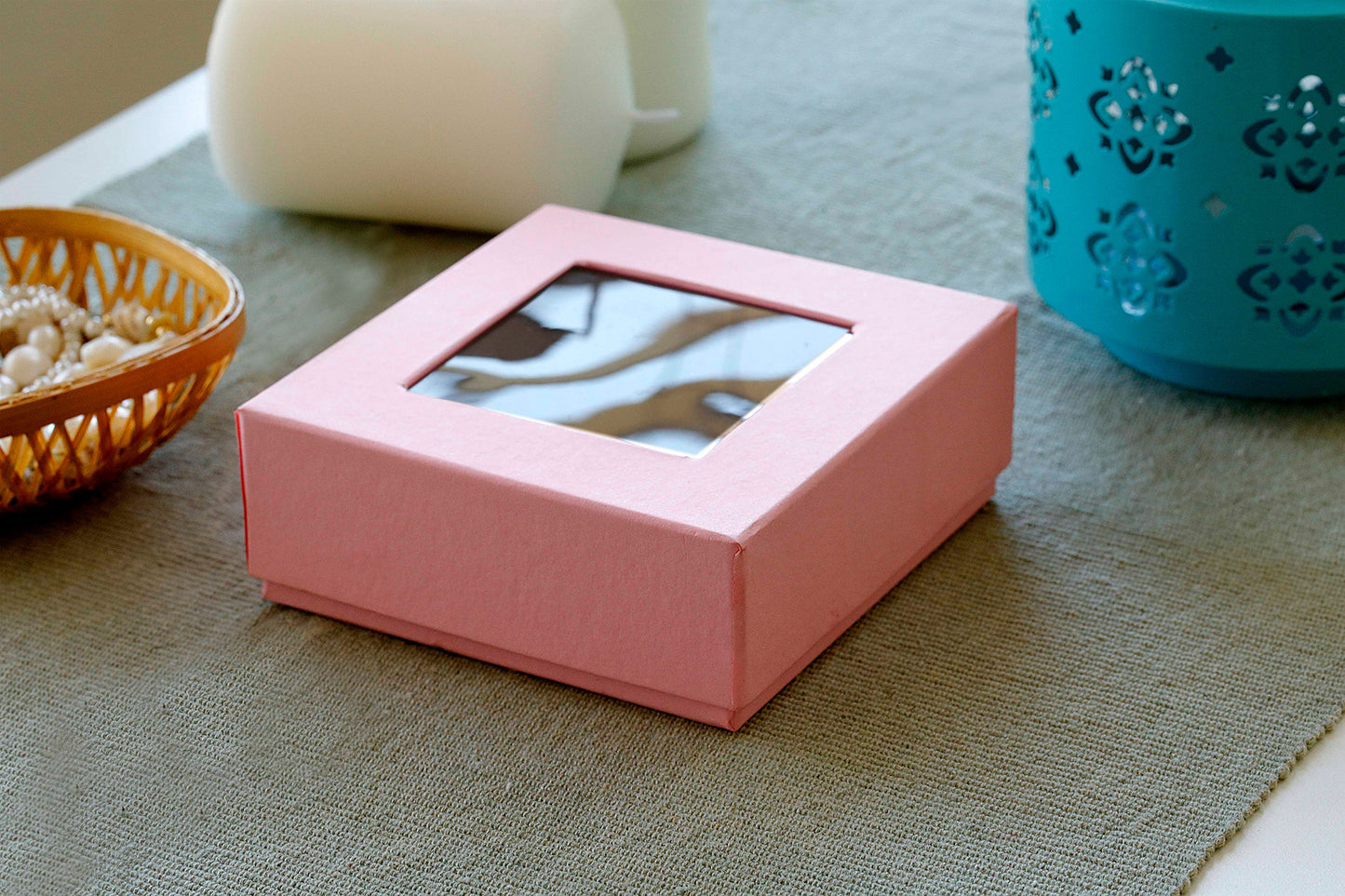 Colourful Sweet & Gift Square Boxes with Lids (PINK)