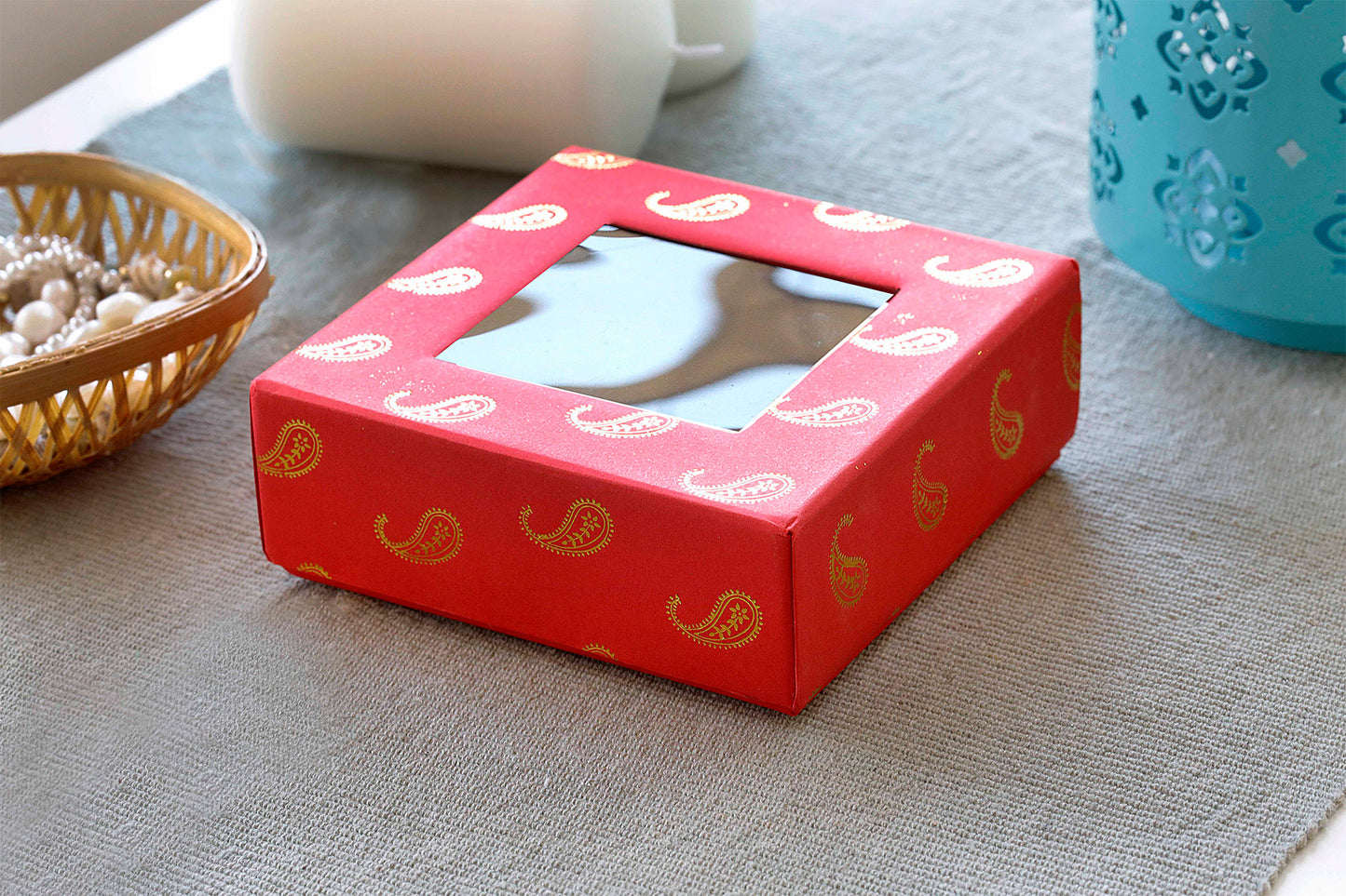 Printed Colourful Sweet & Gift Square Boxes with Lids (RED)