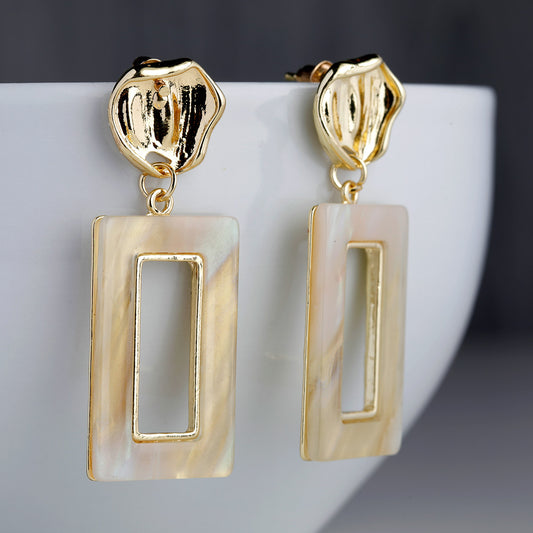 Dazzling Drop Earrings- Fusion of modern sophistication and timeless charm earrings golden 