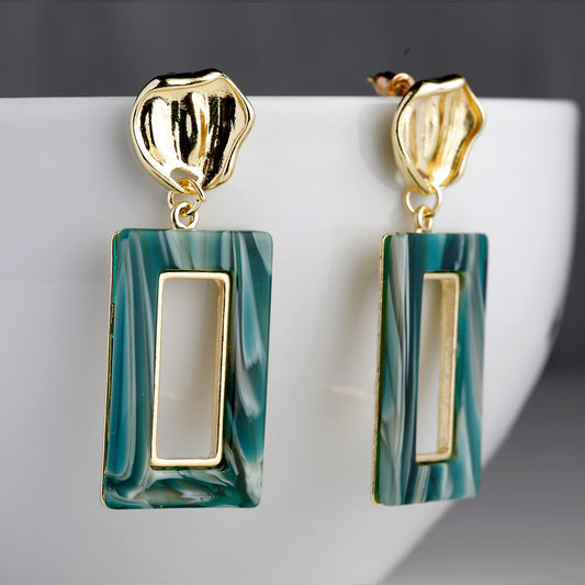 Dazzling Drop Earrings- Fusion of modern sophistication and timeless charm earrings green and gold