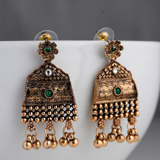 Desi Dusk- Fusion of modern sophistication and timeless charm antique look earrings green and clear 